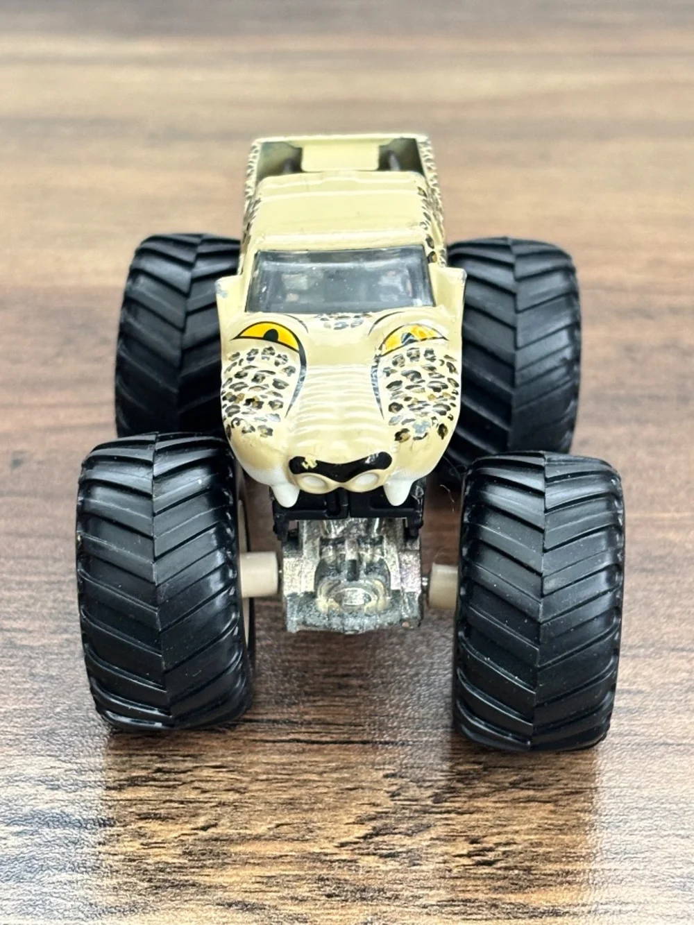 Monster Jam 1:64 Pouncer Die Cast Leopard Print Monster Truck Hot Wheels Toy